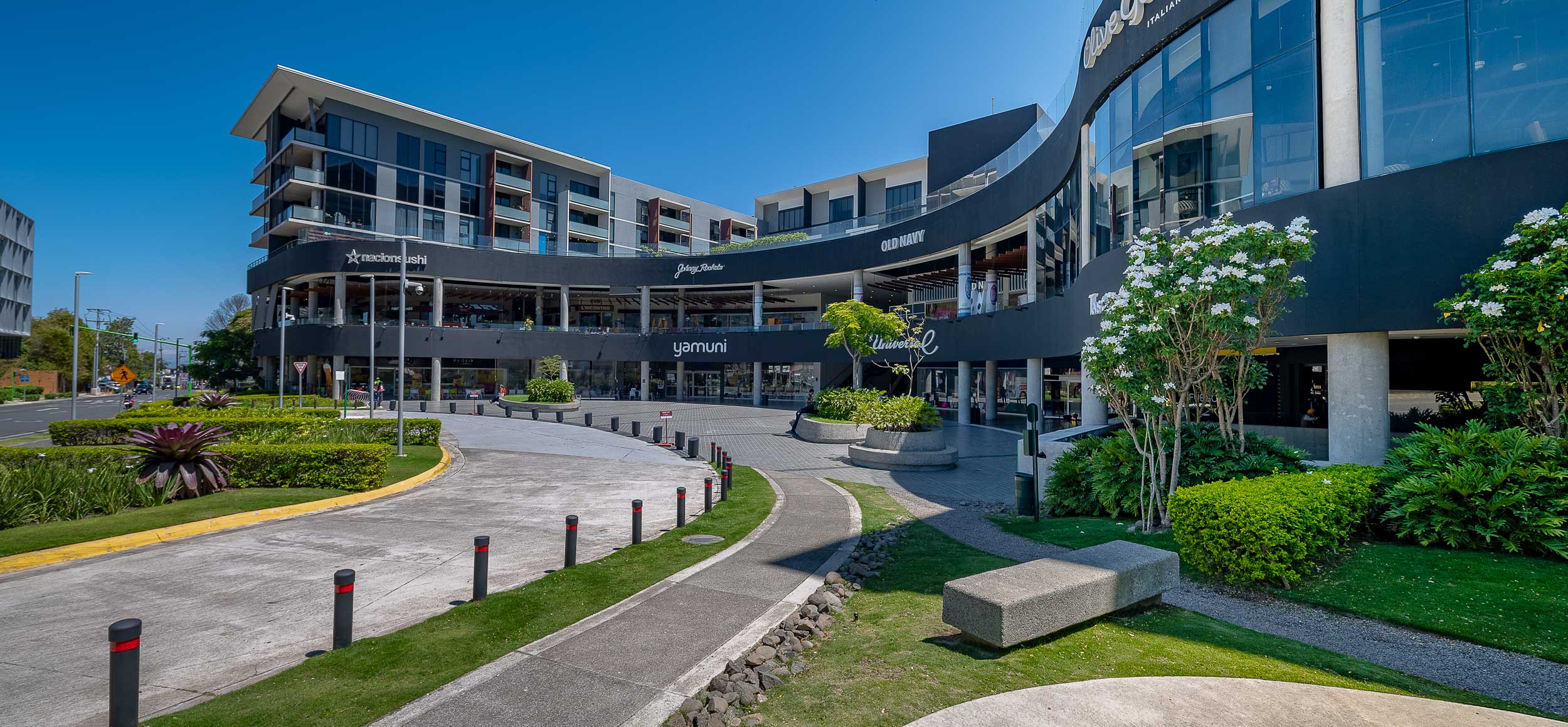 Estudiantes se beneficiarán con campaña de recolección de útiles escolares de Escazú Village