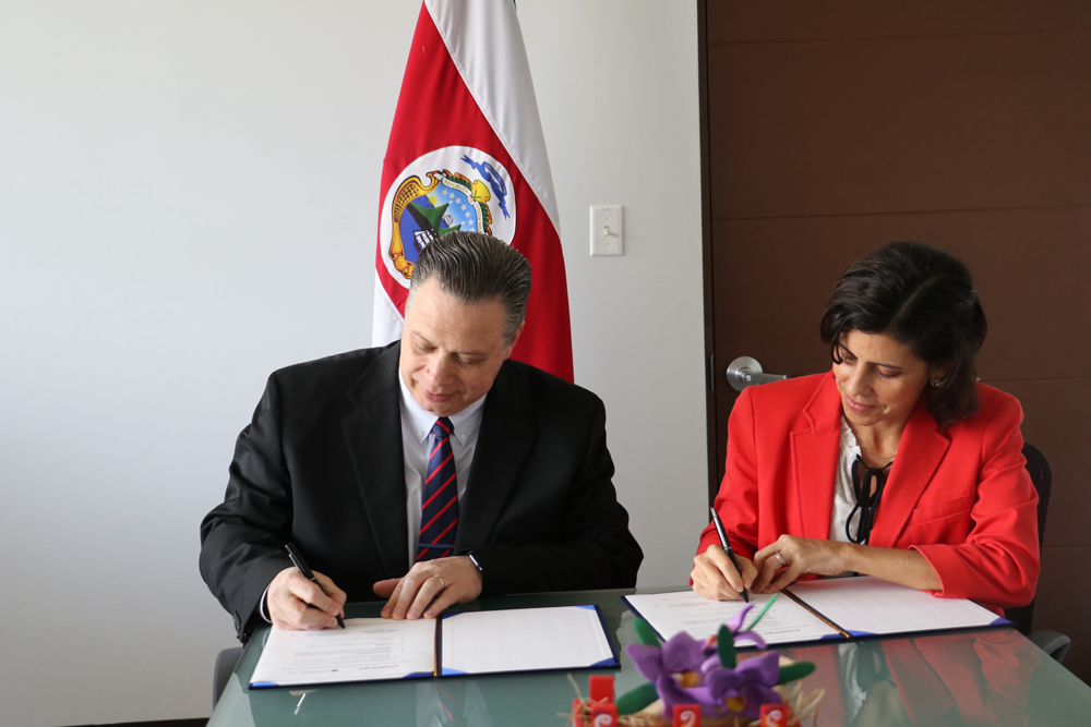 Costa Rica: MICITT y Fortinet firman acuerdo de cooperación en seguridad cibernética