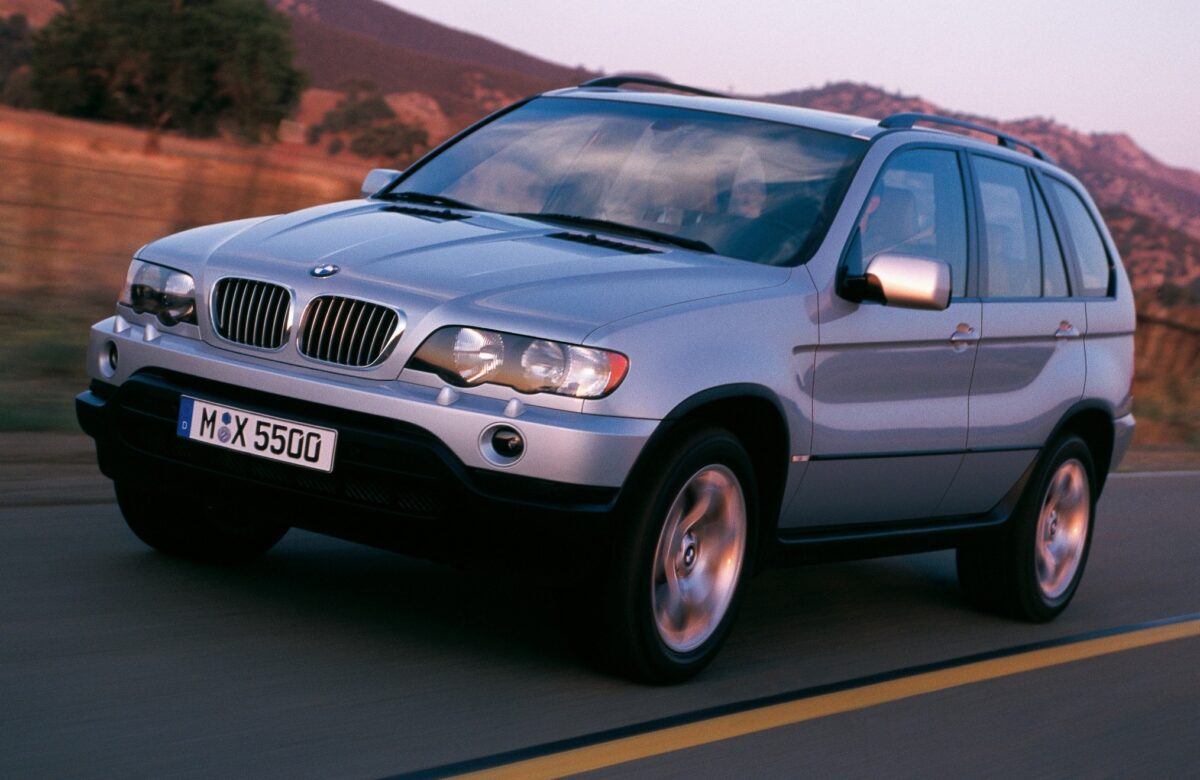 El BMW X5 cumple 25 años de ofrecer el placer de conducir en todo