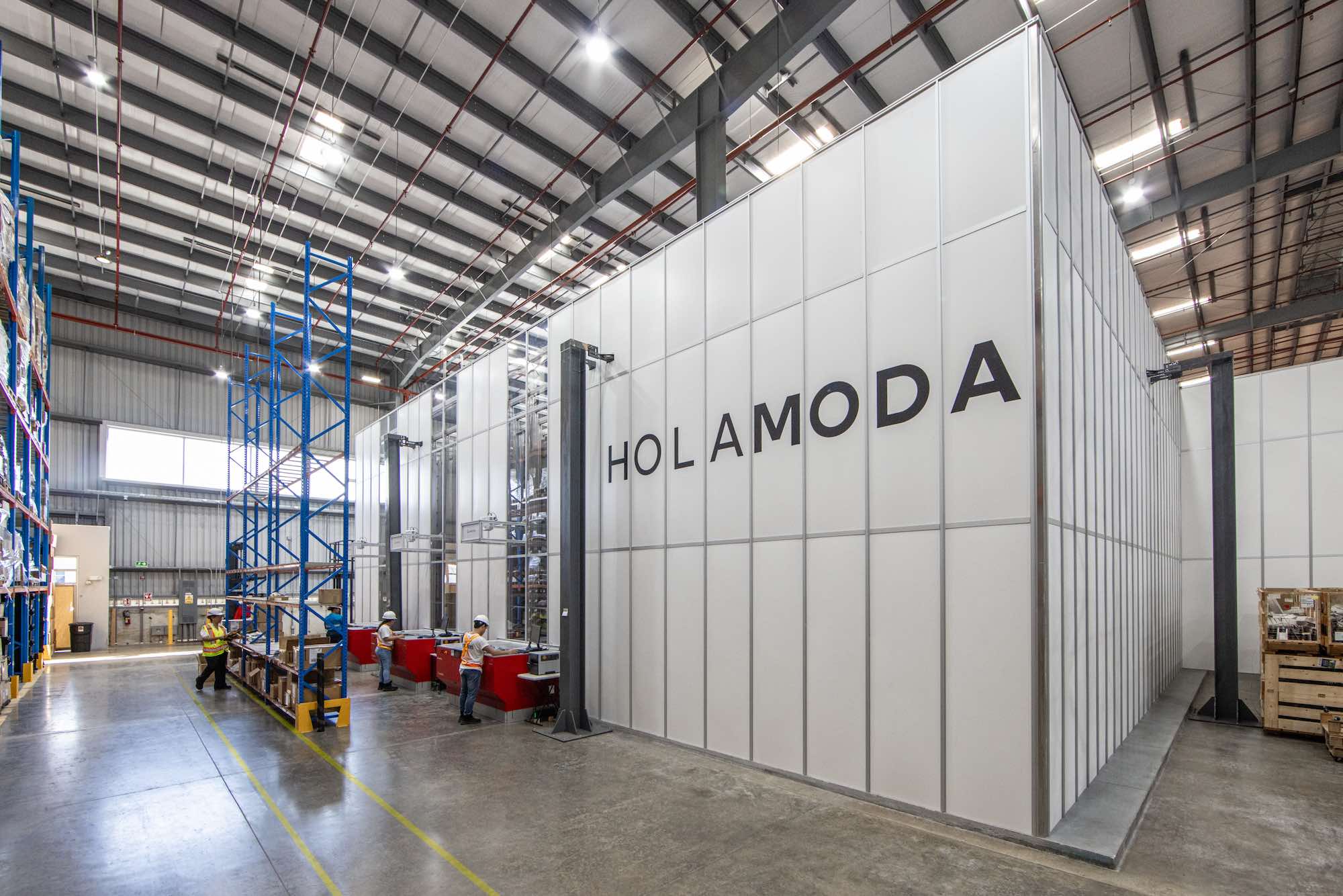 Hola Moda implementa el primer autostore de la región