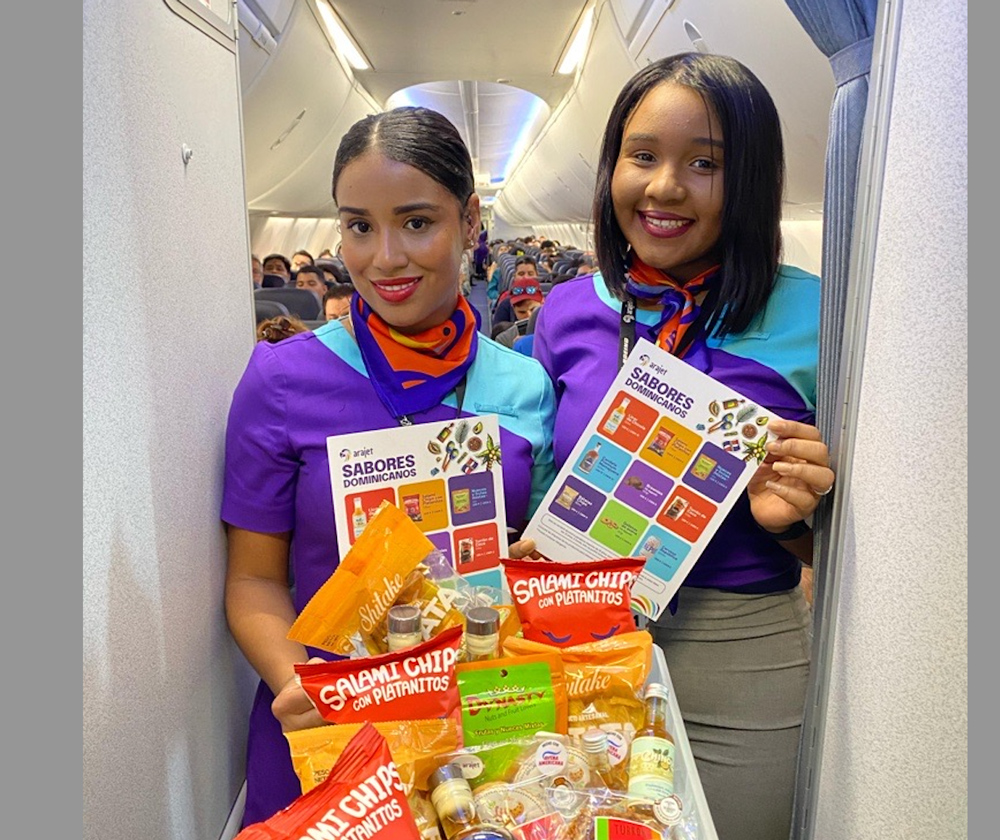 Arajet promueve productos 100% dominicanos en nuevo menú a bordo