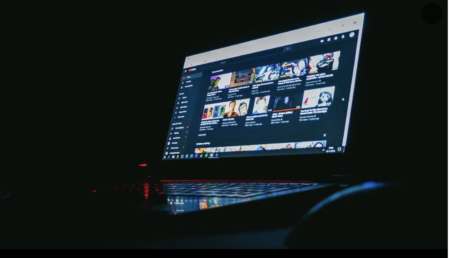 ¿Merece la inversión la suscripción a YouTube sin publicidad?