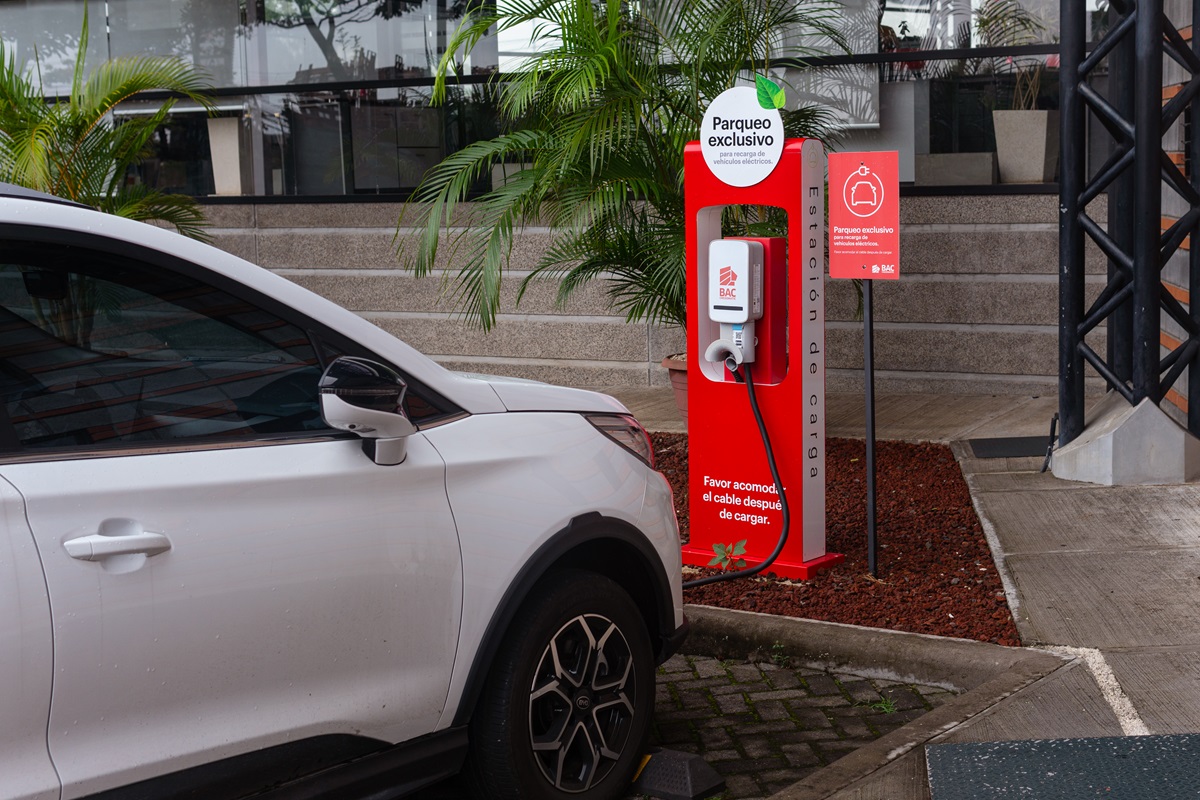 Vehículos eléctricos ya tienen 33 estaciones de carga a su disposición en Costa Rica