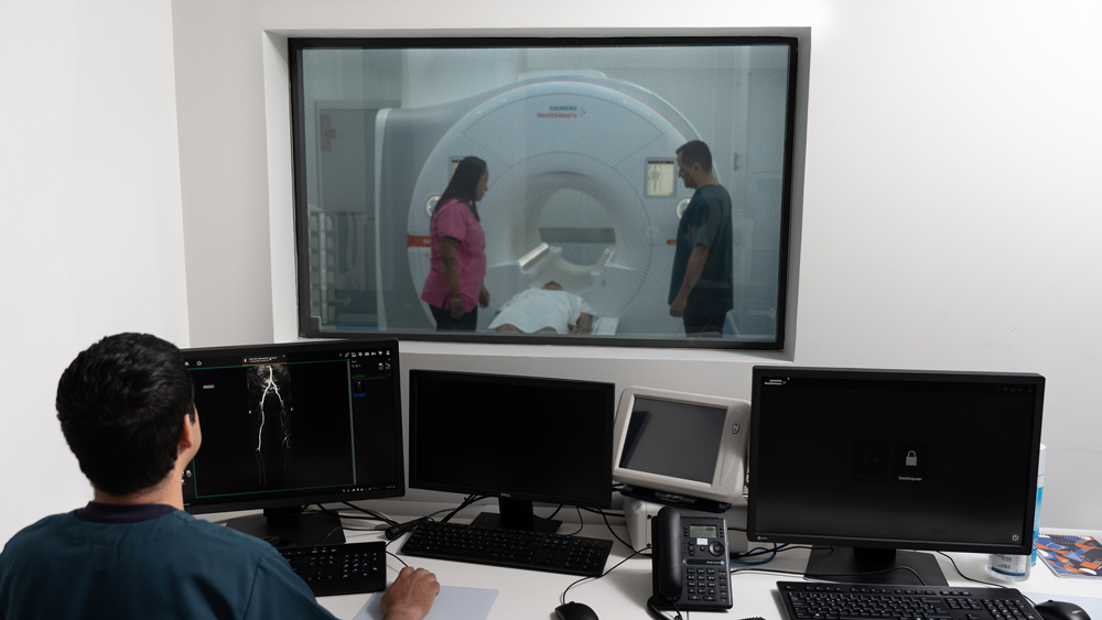 Centro Médico cuenta con la única e inigualable Resonancia Magnética Magnetom Sola, en su Departamento de Radiología