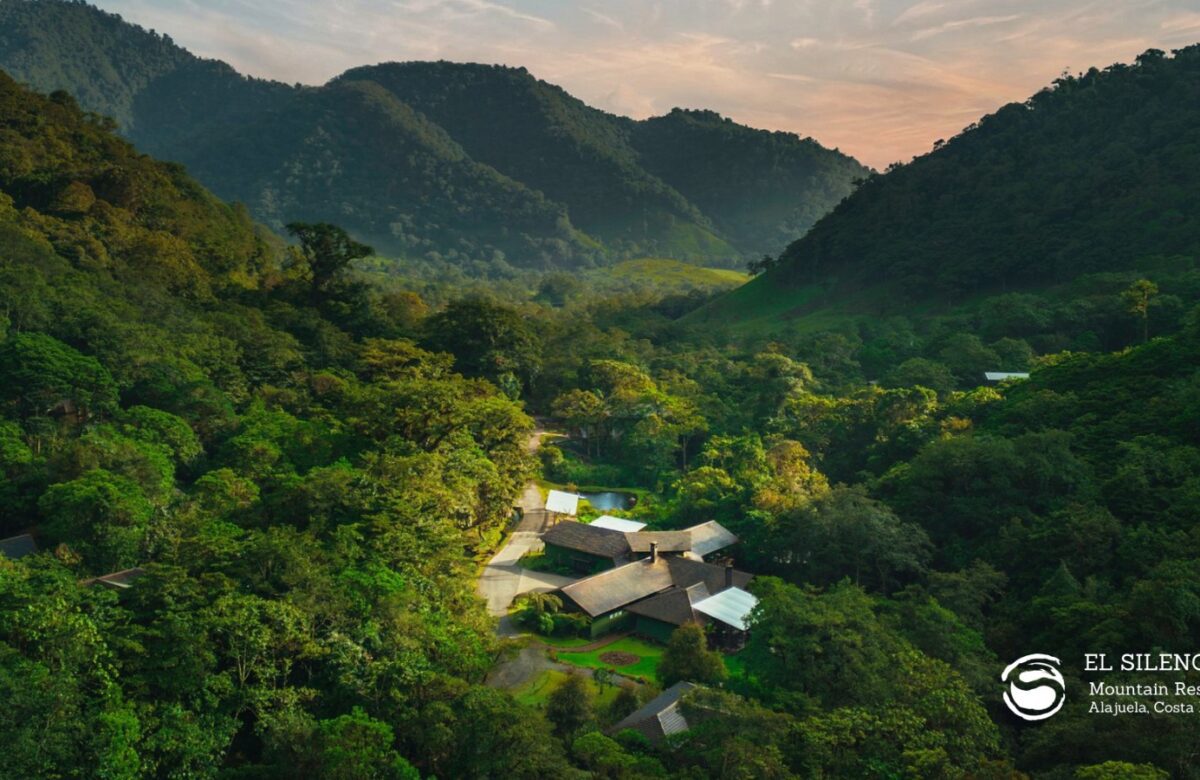 Costa Rica: Descubra la zona de Bajos del Toro en un paseo de un día