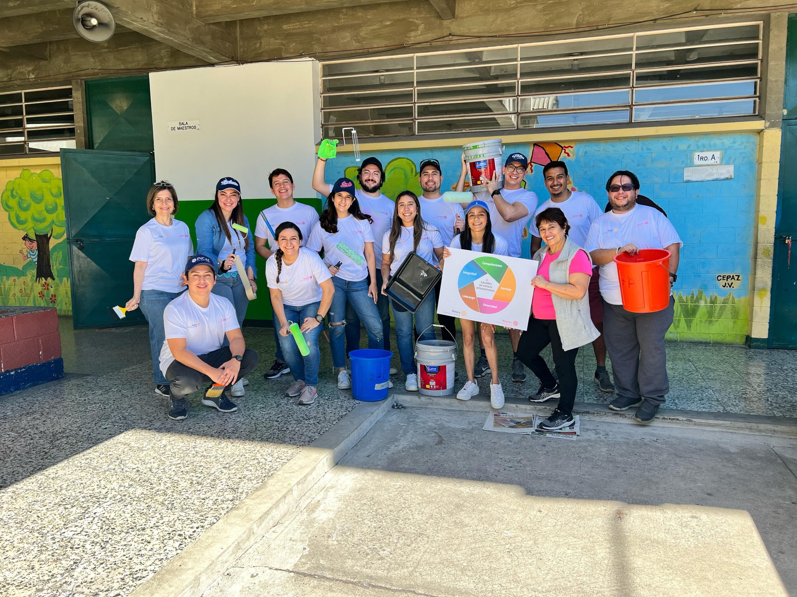 Clubes Rotario y Rotaract Guatemala La Reforma conmemoraron  aniversario de Rotary International