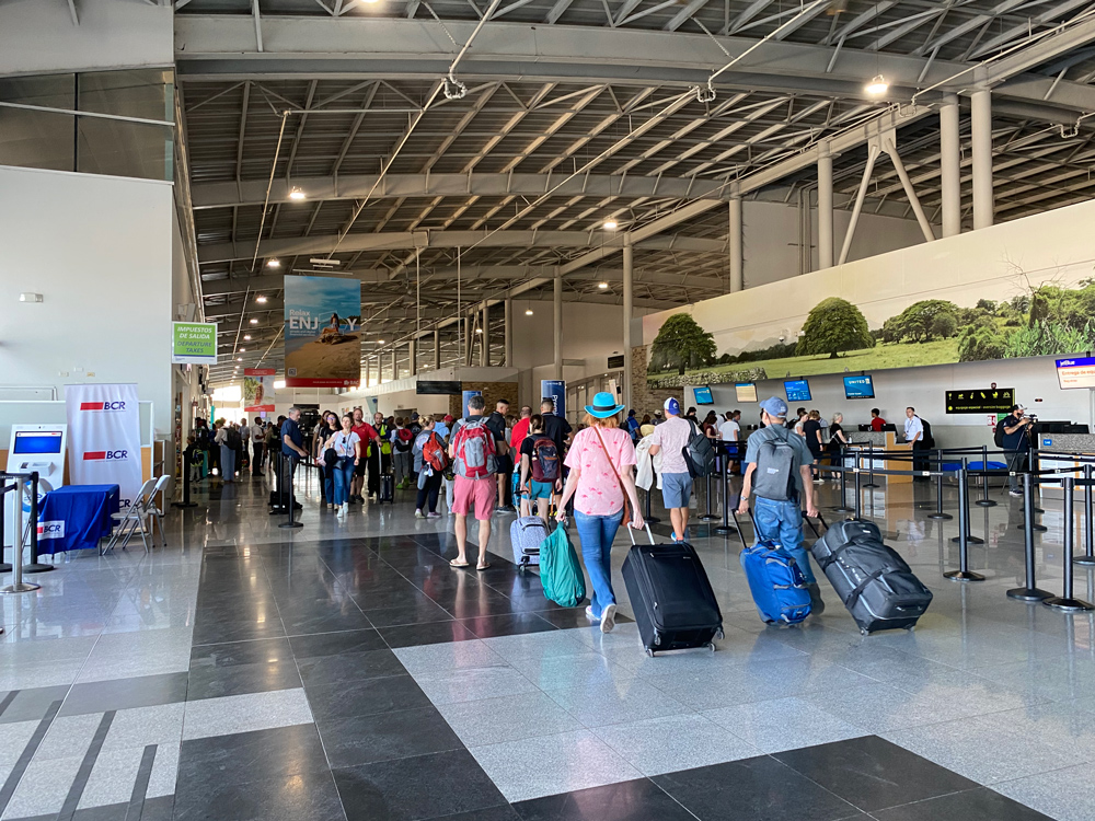 Costa Rica: Personal de Guanacaste Aeropuerto es galardonado como el más dedicado de América Latina