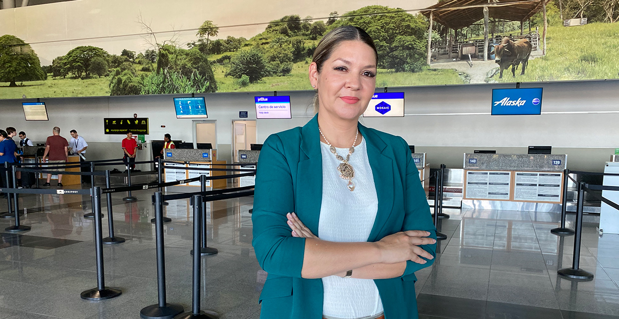 Lizeth Valverde, marca la pauta en el sector aeroportuario