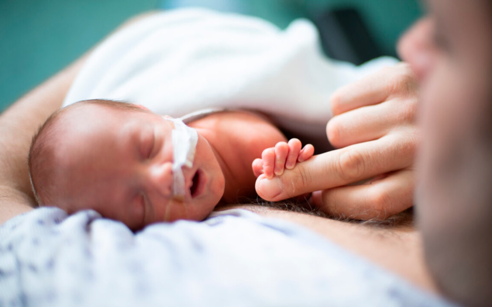 Bebés prematuros: la importancia del apoyo familiar en sus primeros momentos de vida