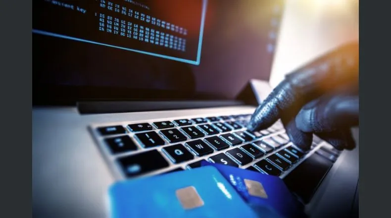Interpol advierte sobre la creciente sofisticación del fraude financiero mediante el uso de IA