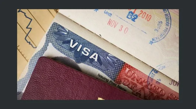La inteligencia artificial revela cómo será la visa de Estados Unidos en 50 años