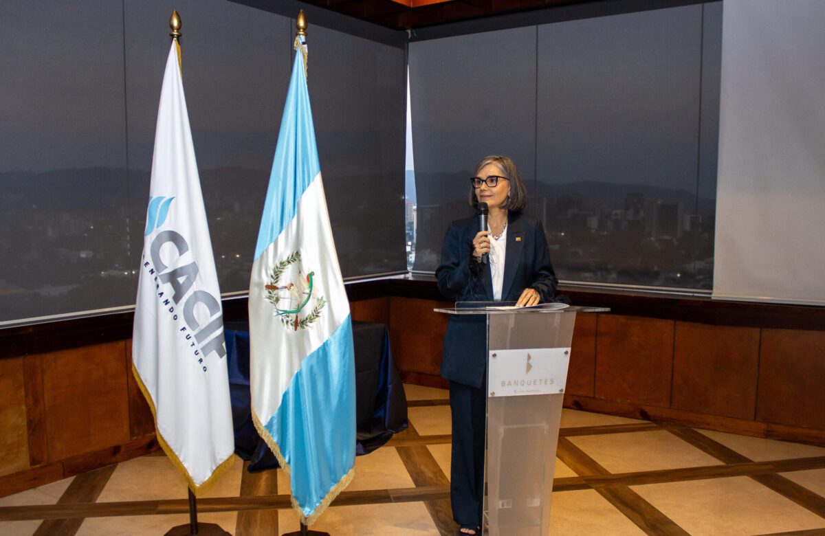 Carmen María Torrebiarte, nueva presidenta de CACIF