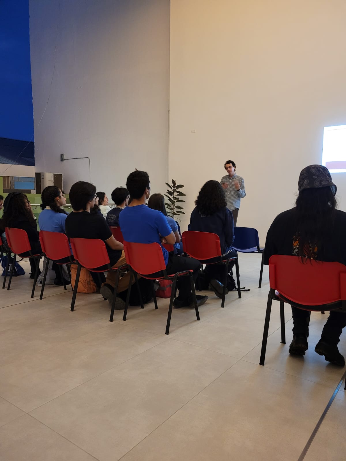 Charla gratuita pretende ayudarle a fortalecer su perfil para aplicar a universidades estadounidenses