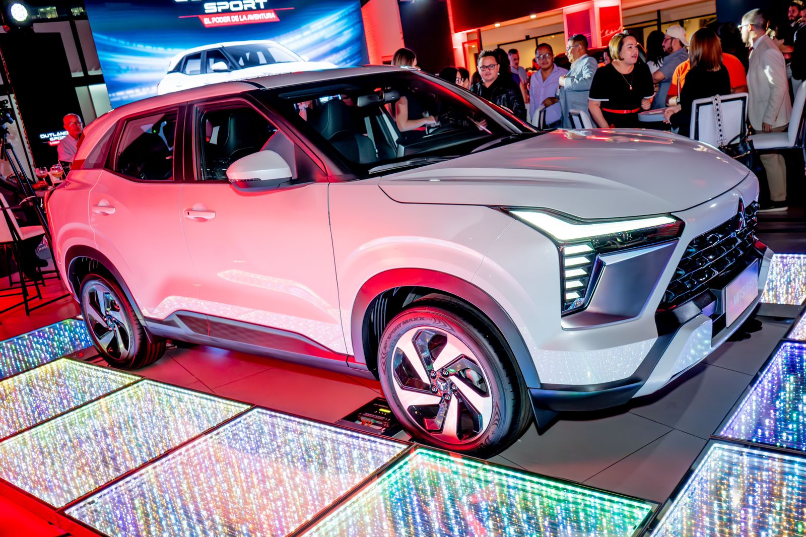 Excel presenta en Guatemala la innovadora Mitsubishi Outlander Sport