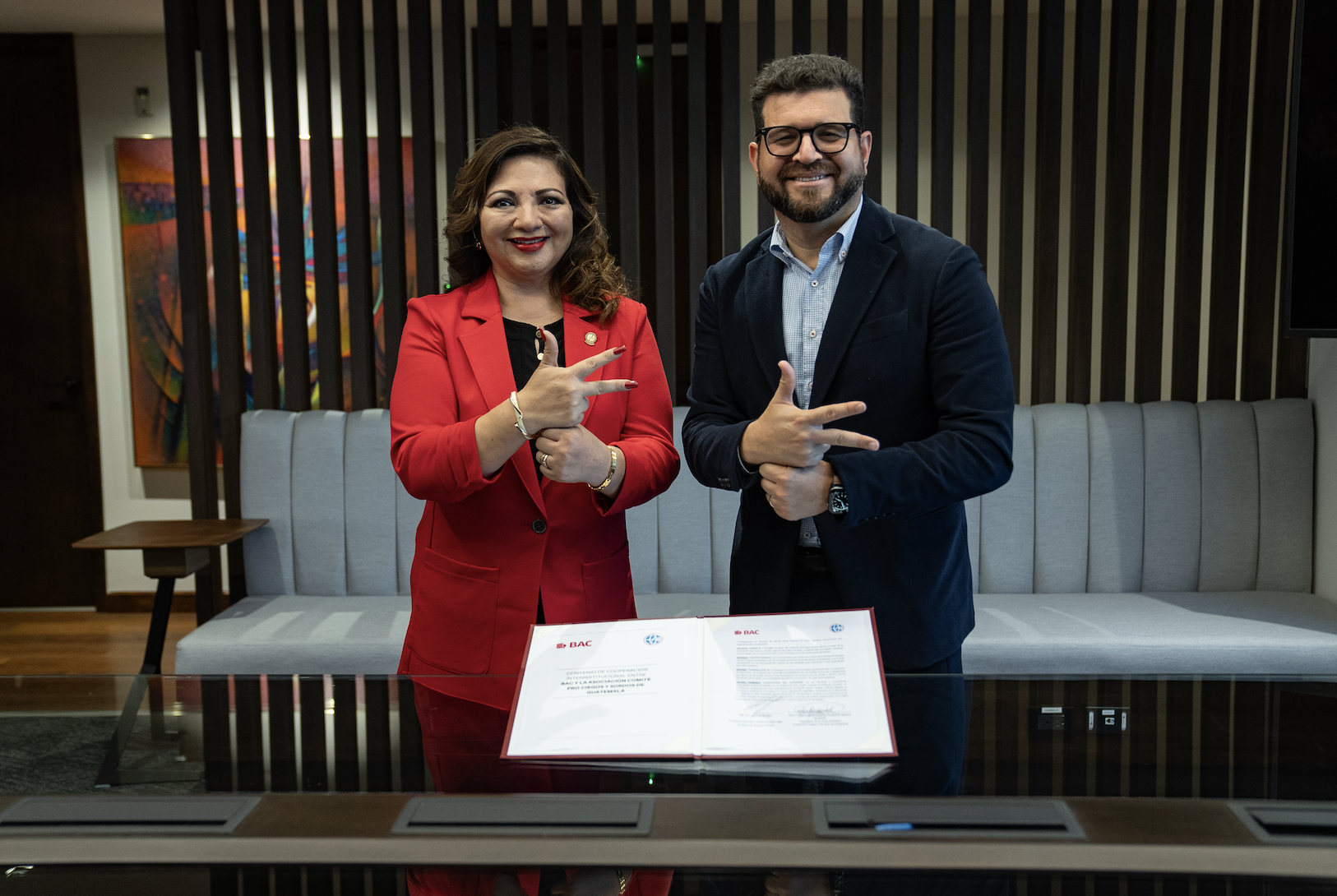 BAC y el Benemérito Comité Pro-Ciegos y Sordos de Guatemala unen fuerzas para una banca más humana