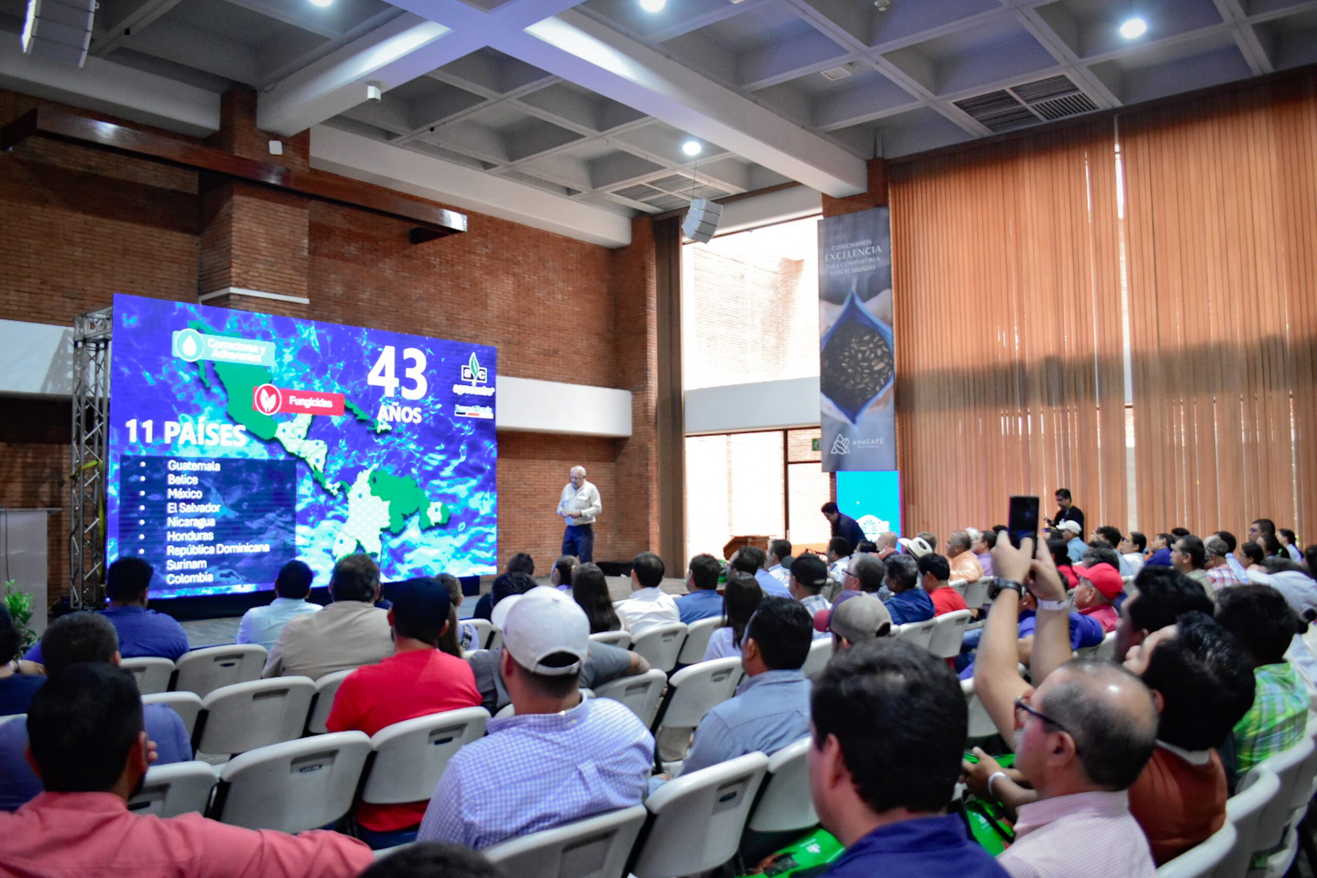 Agrocentro presenta novedades en Guatemala