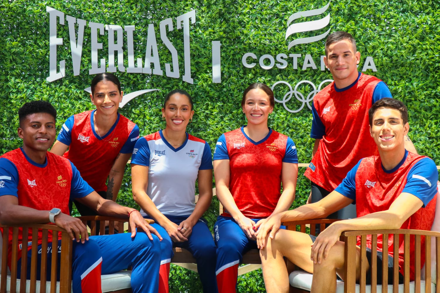 Tesoros naturales del país inspiran uniforme de atletas costarricenses para Juegos Olímpicos París 2024