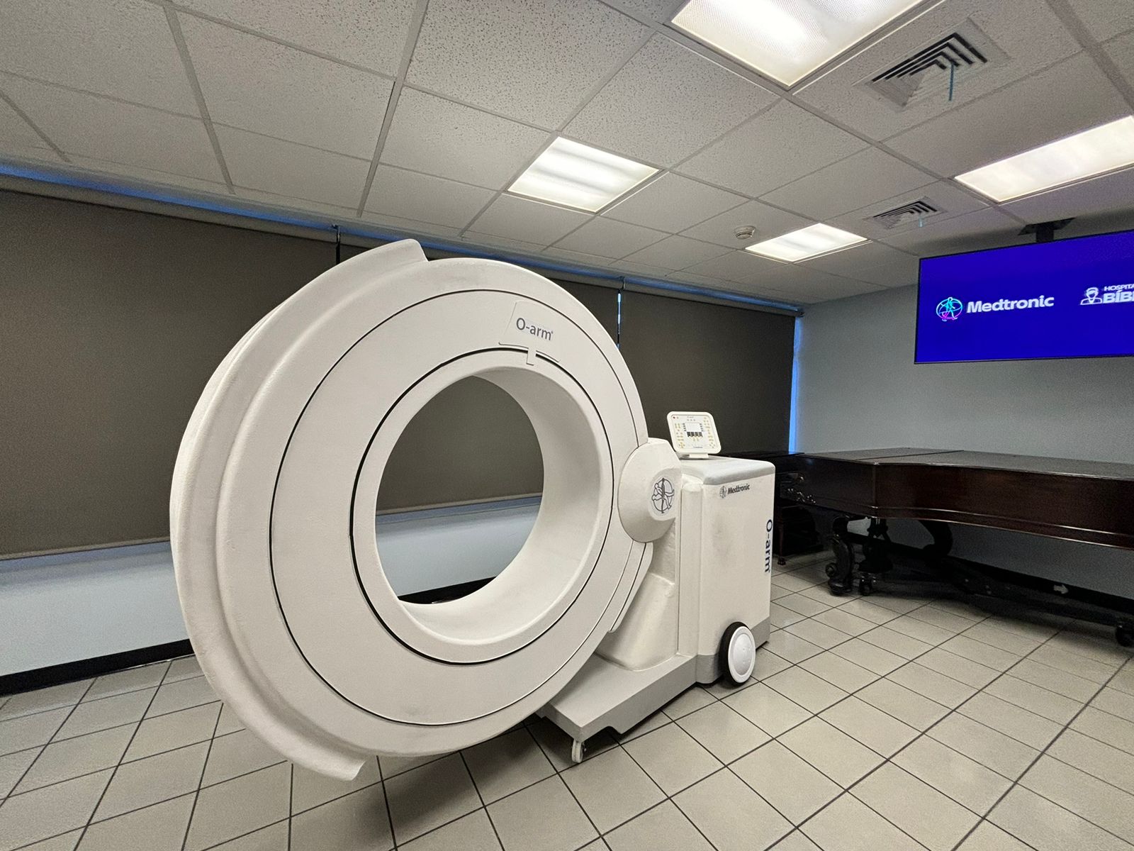 Costa Rica es el primer país de Centroamérica con tecnología de última generación que mejora la precisión en cirugías de columna, cuello y cráneo