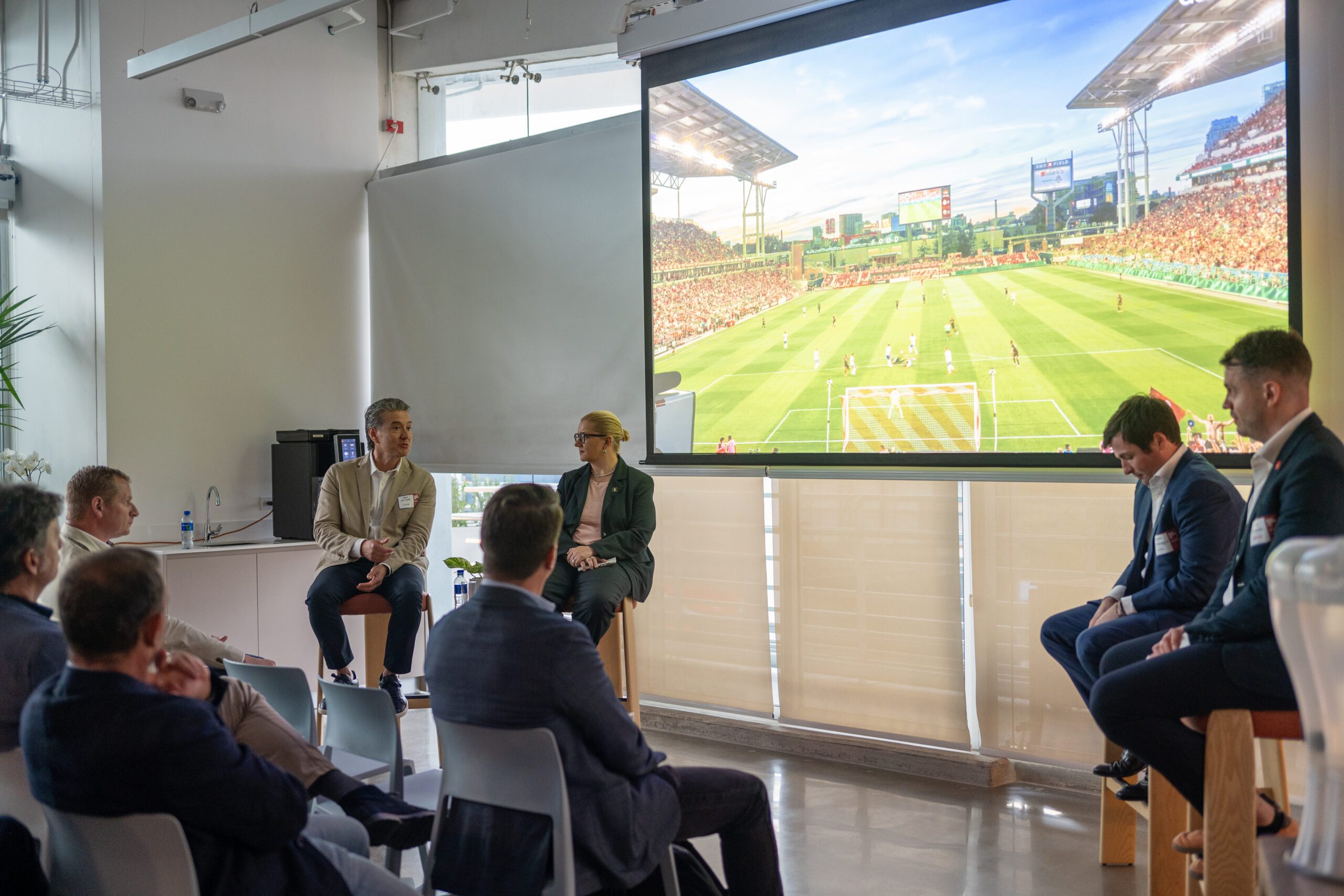 Design Forecast Live Sports: Tendencias que redefinen el entretenimiento deportivo llegan a la región