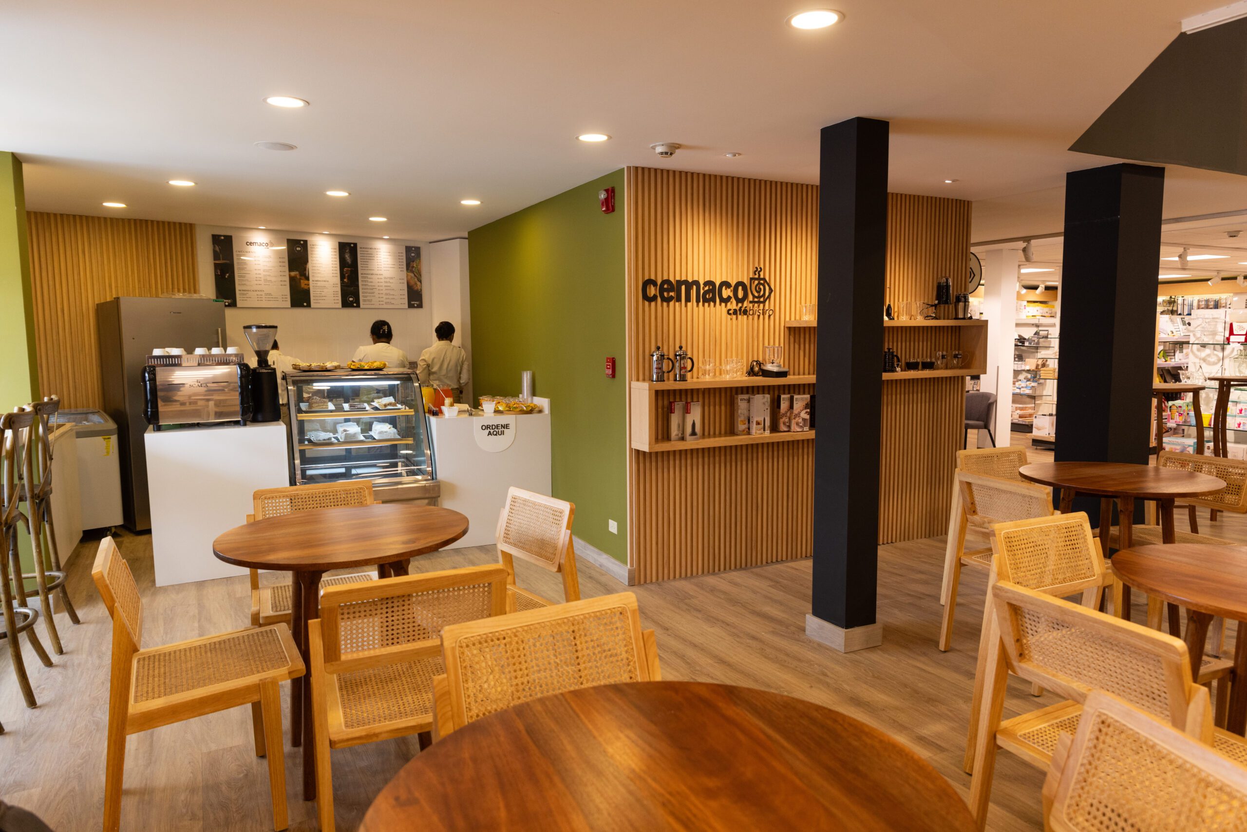 Cemaco sigue en su ruta de innovación con la apertura de su primera cafetería