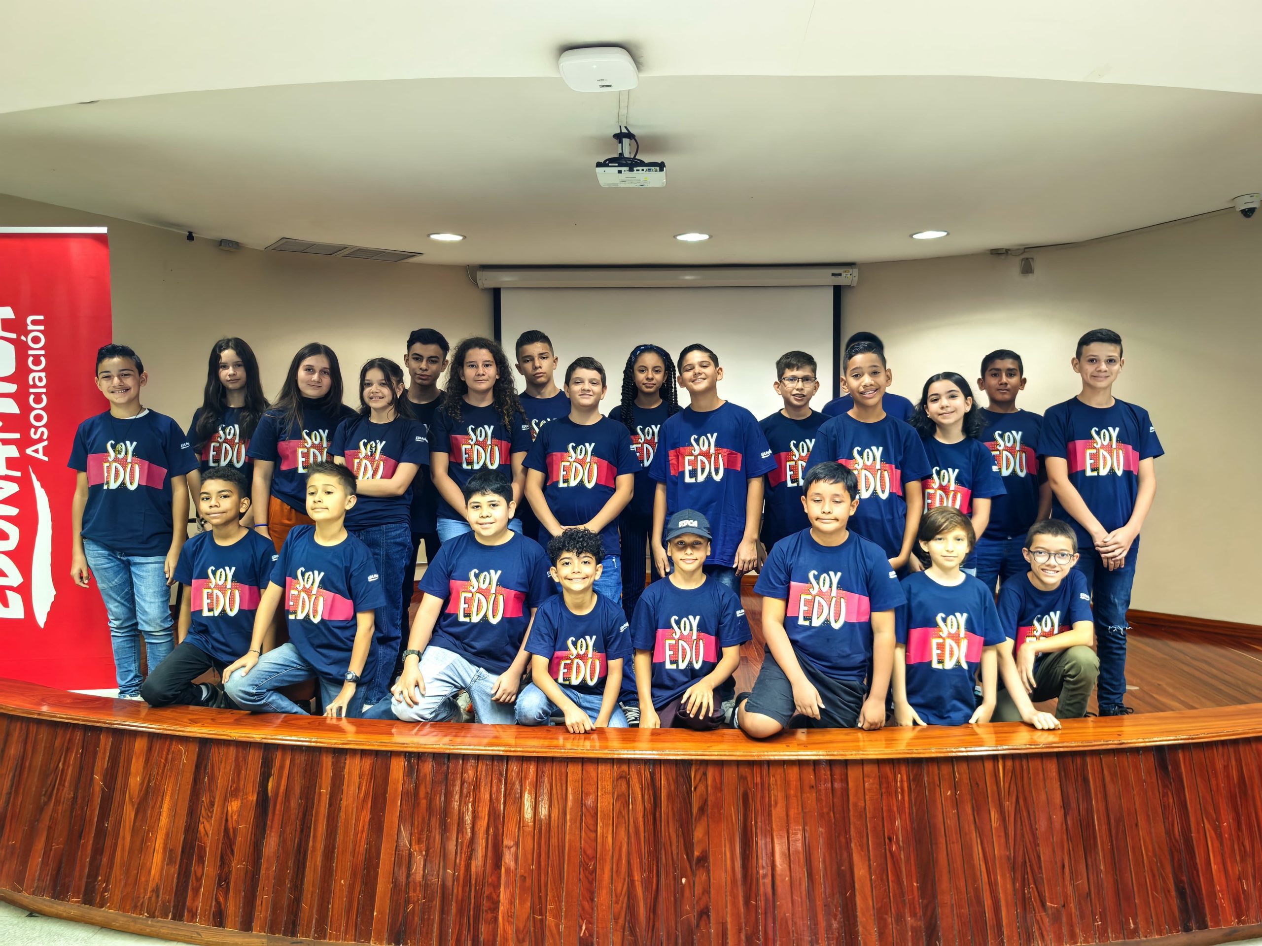 Edunámica dispone de 30 becas para estudiantes de alto potencial