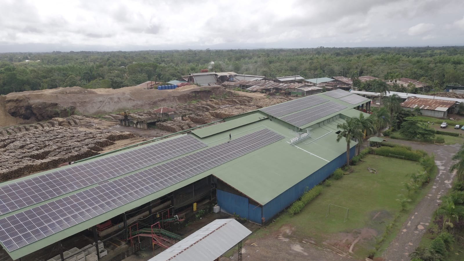 Grupo Los Nacientes logró una reducción de consumo anual de energía de 230 hogares costarricenses gracias a instalación de paneles solares