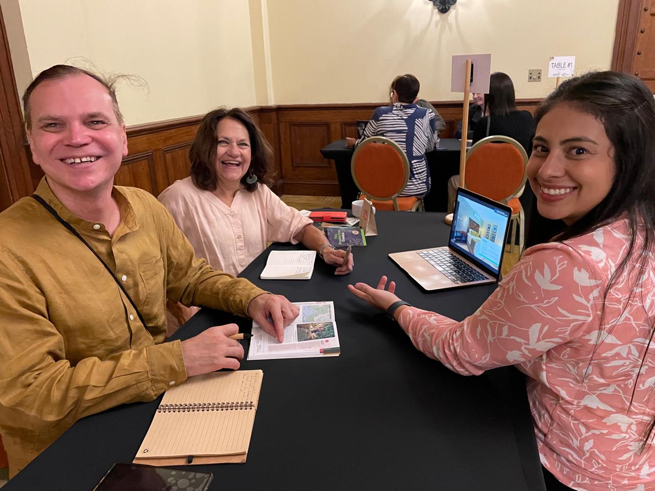 Líderes del turismo europeo exploran la rica biodiversidad de Costa Rica