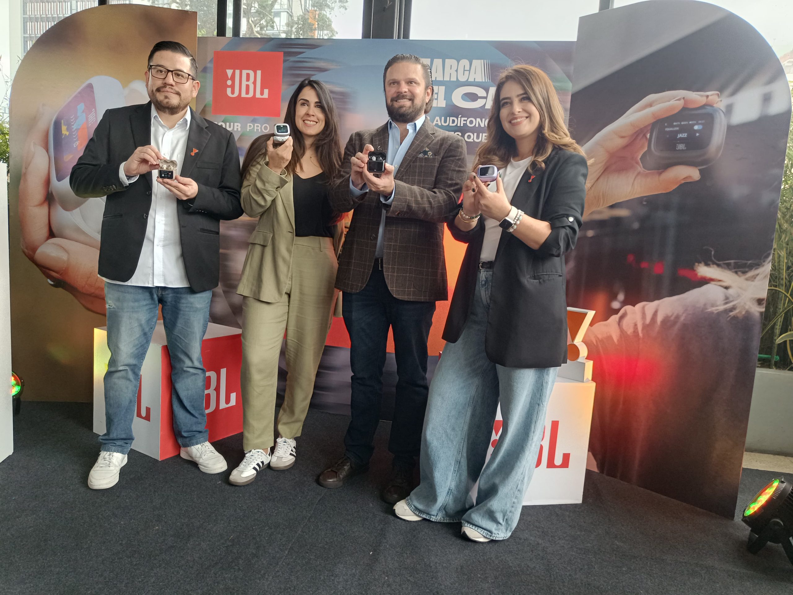 JBL Tour PRO 3: Liderando la nueva generación de audífonos True Wireless Stereo (TWS)