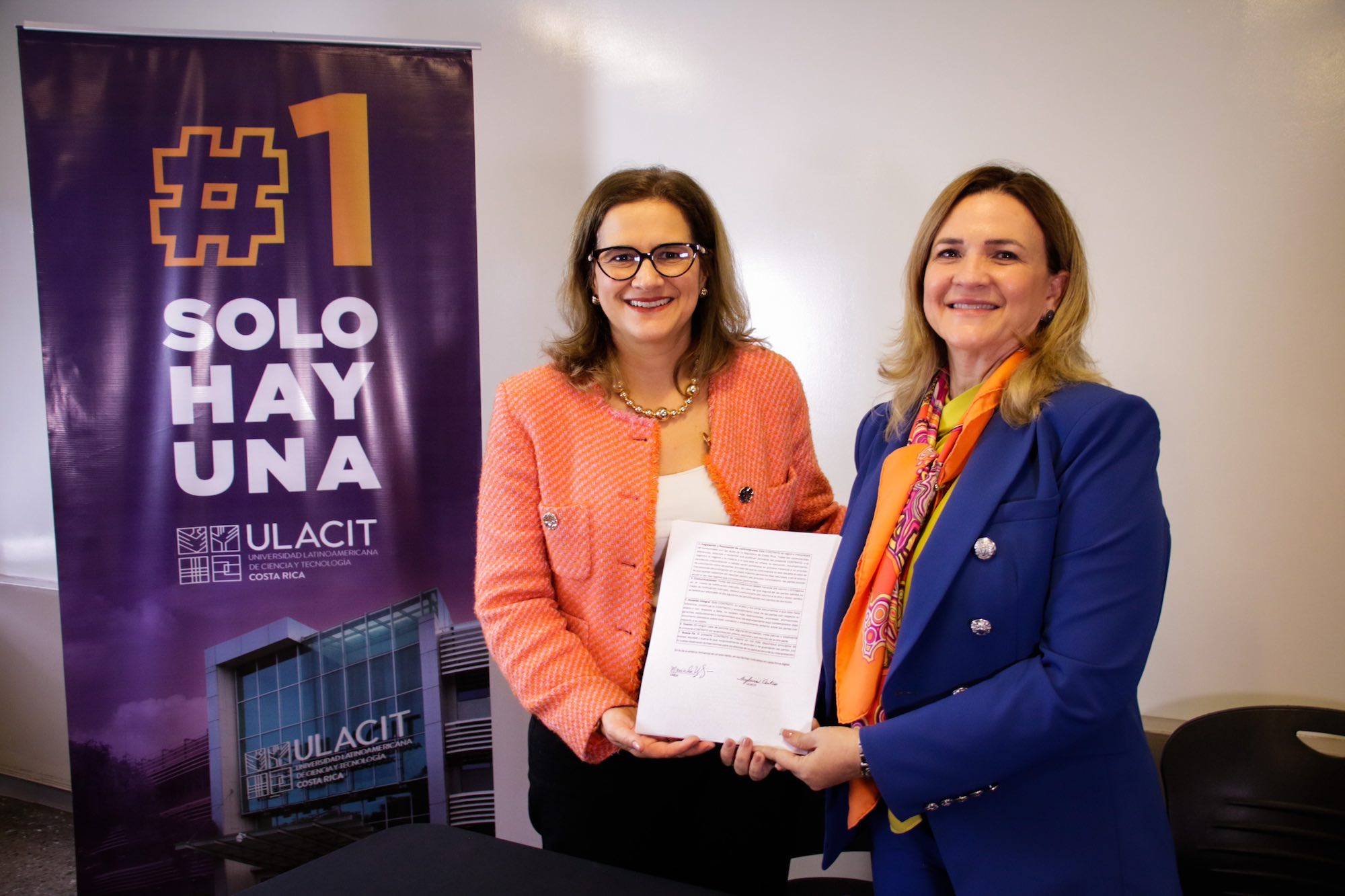 CINDE y ULACIT impulsan prácticas en empresas globales