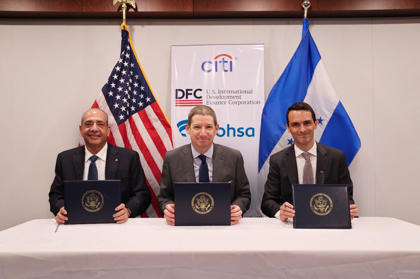 Gobierno de Estados Unidos y CITI otorgan crédito de US$250 millones a Banco Ficohsa Honduras