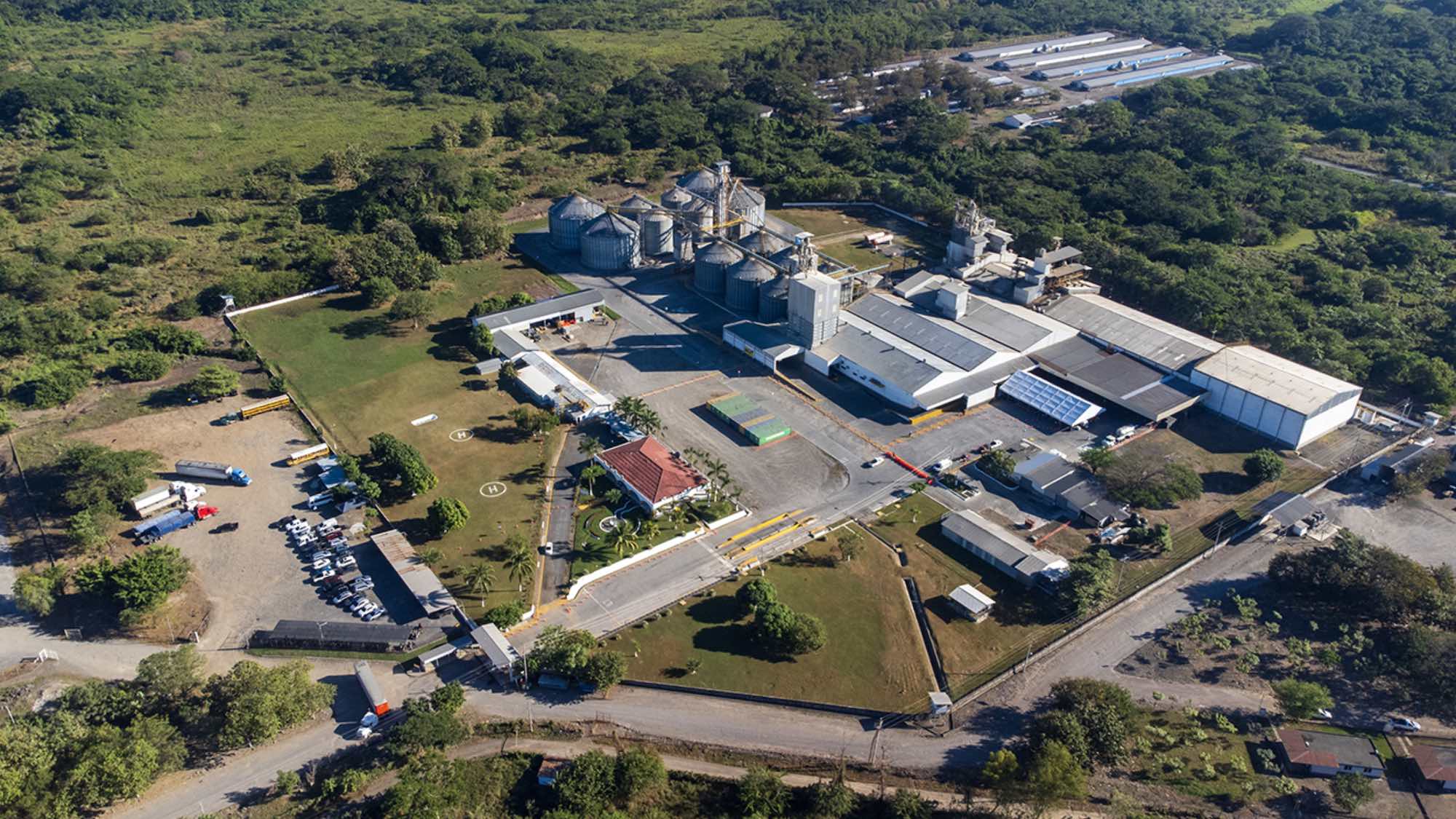 CMI aumenta su capacidad de elaborar alimentos para animales y mascotas con nueva línea de producción