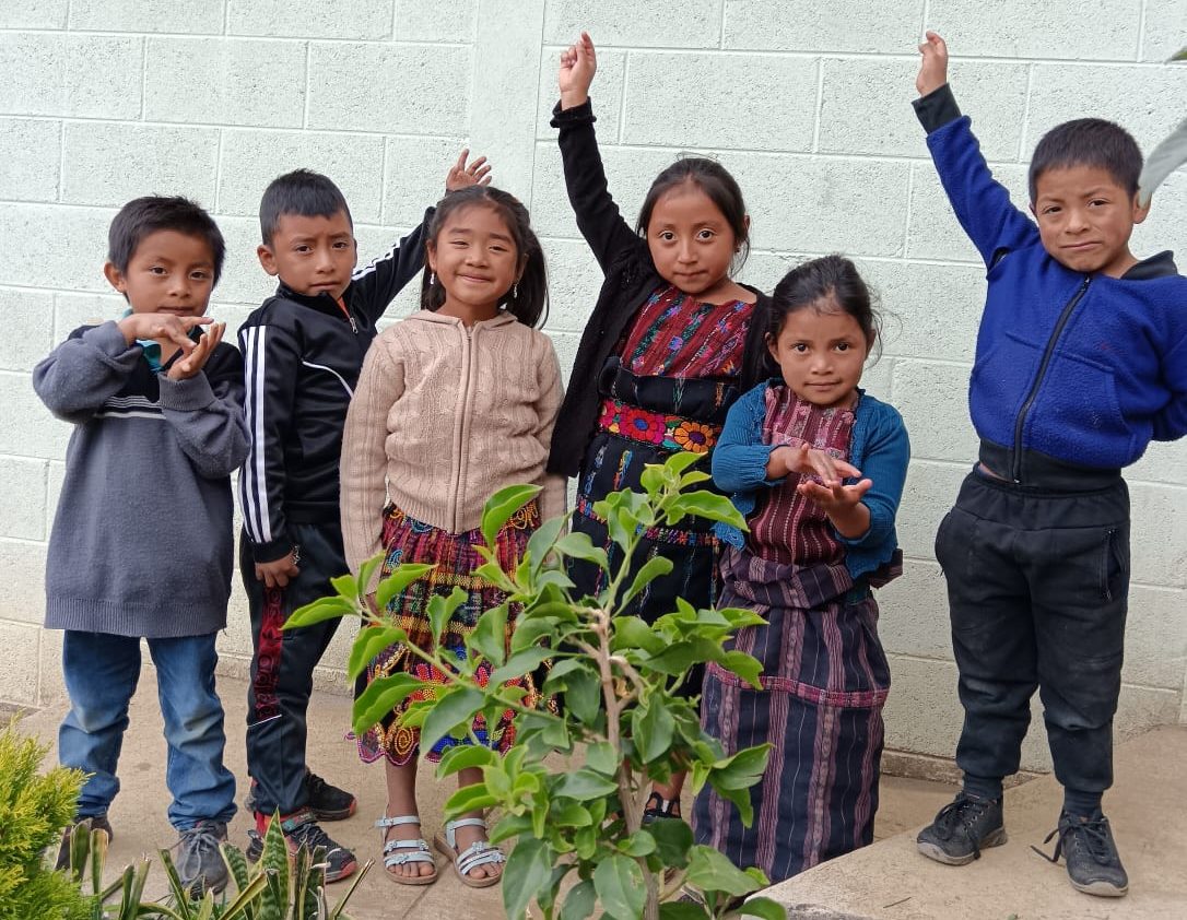 Fundación Castillo Córdova y Embajada del Japón completan proyecto de mejoramiento de infraestructura escolar en Sololá