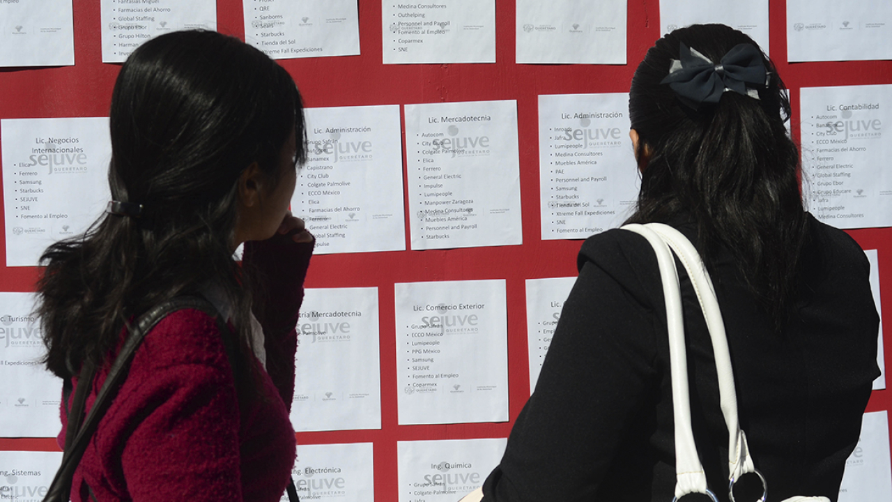 Cepal advierte riesgos por concentración de jóvenes en sector servicios para el 2030