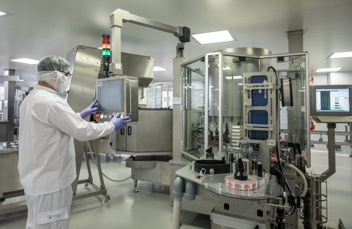 La Organización Panamericana de la Salud, Pfizer y Sinergium se unen para mejorar la producción de vacunas en la región