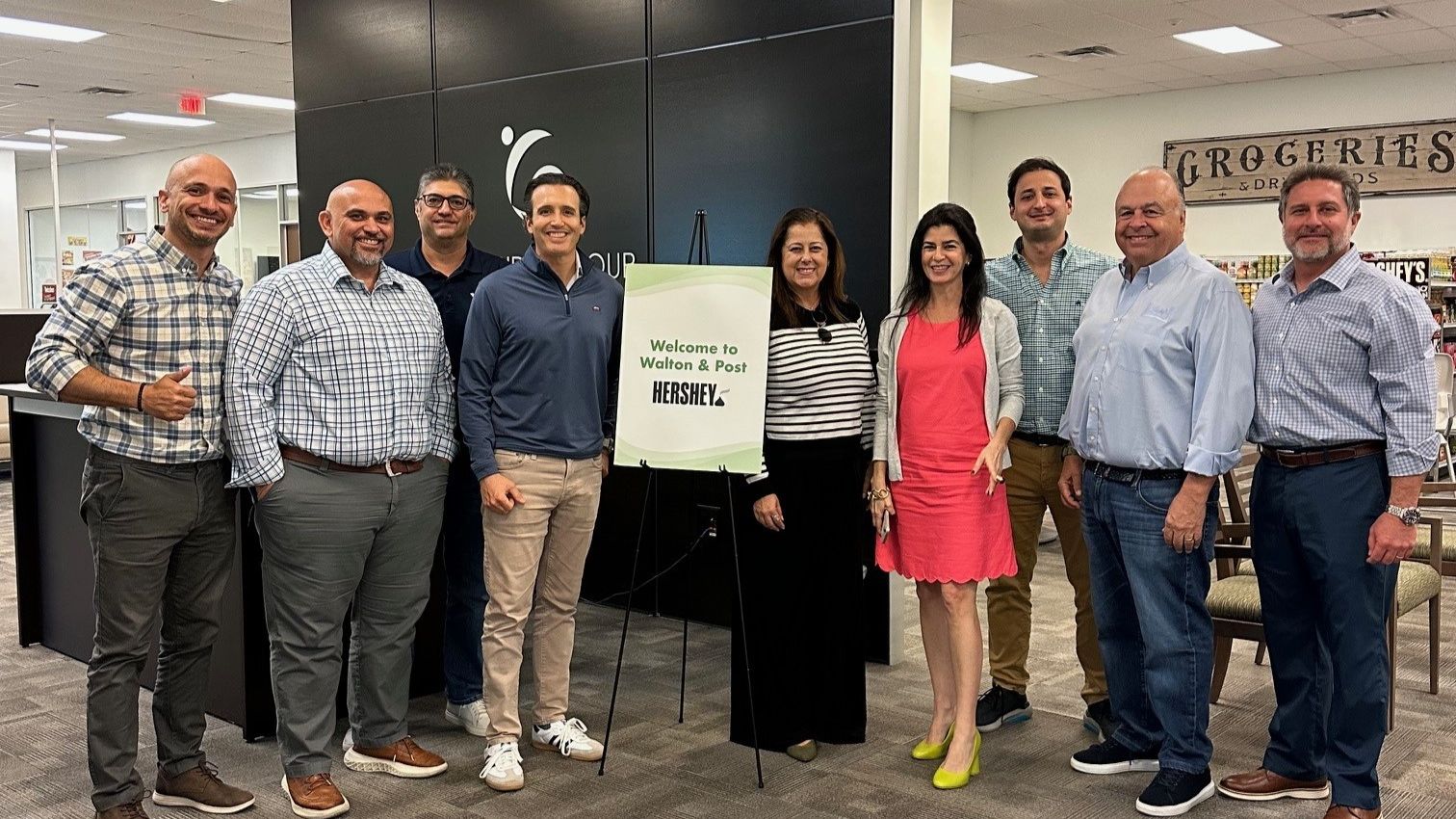 La multilatina Walton and Post recibe en su casa matriz a equipo de Hershey’s