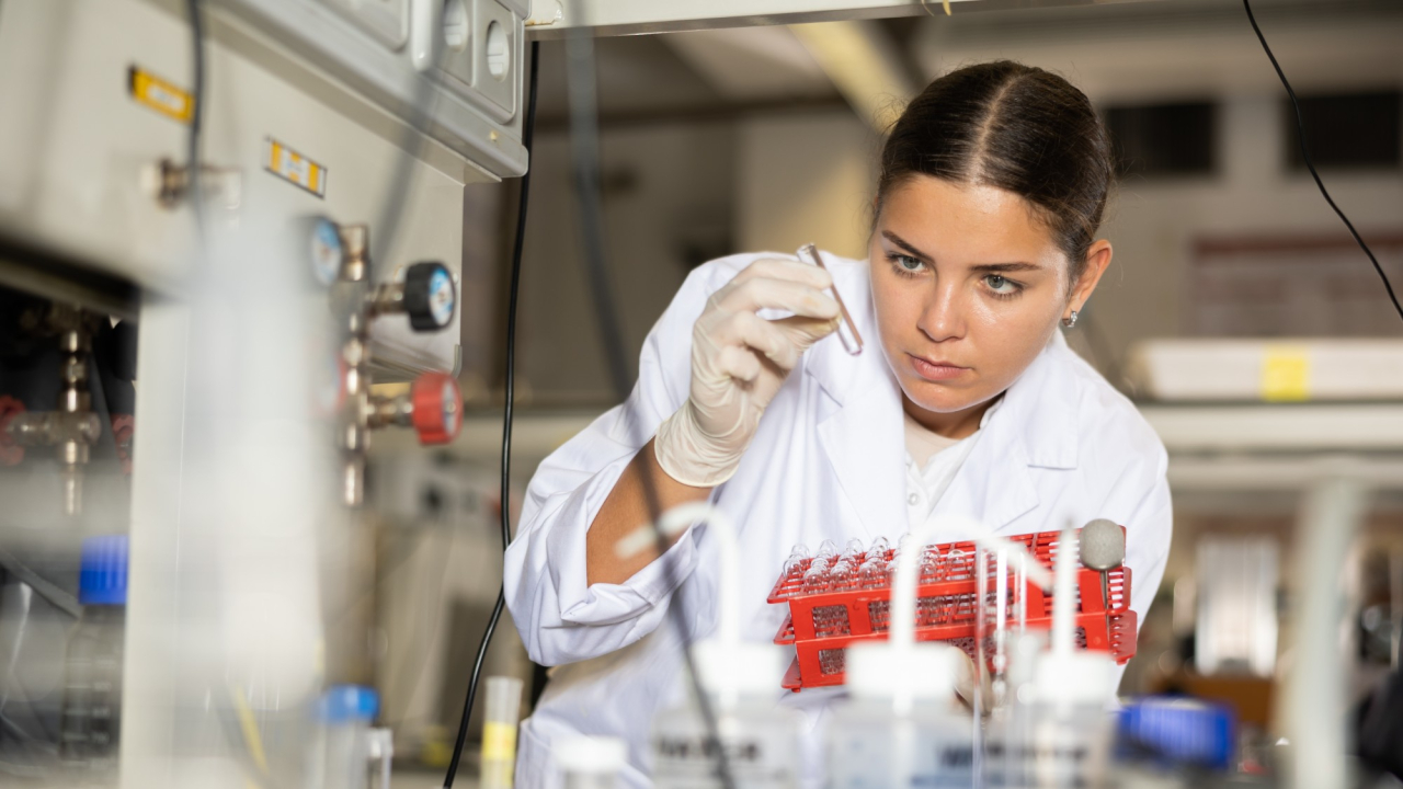 Cuatro claves para mejorar la presencia femenina en carreras STEM