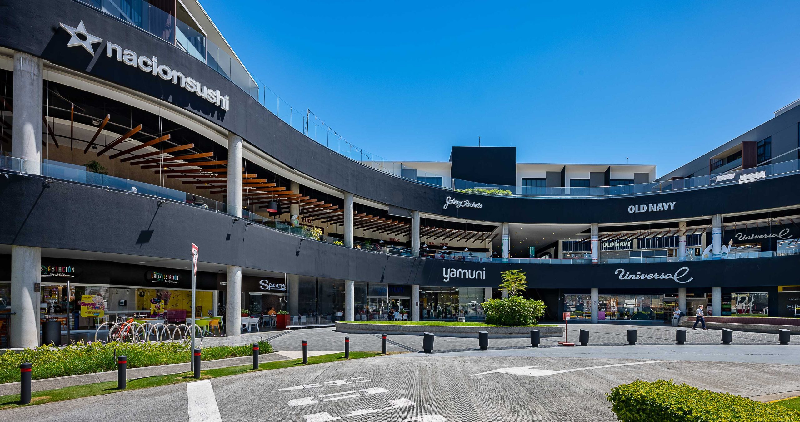 Escazú Village inicia el año con seis innovadoras aperturas que transforman la experiencia urbana