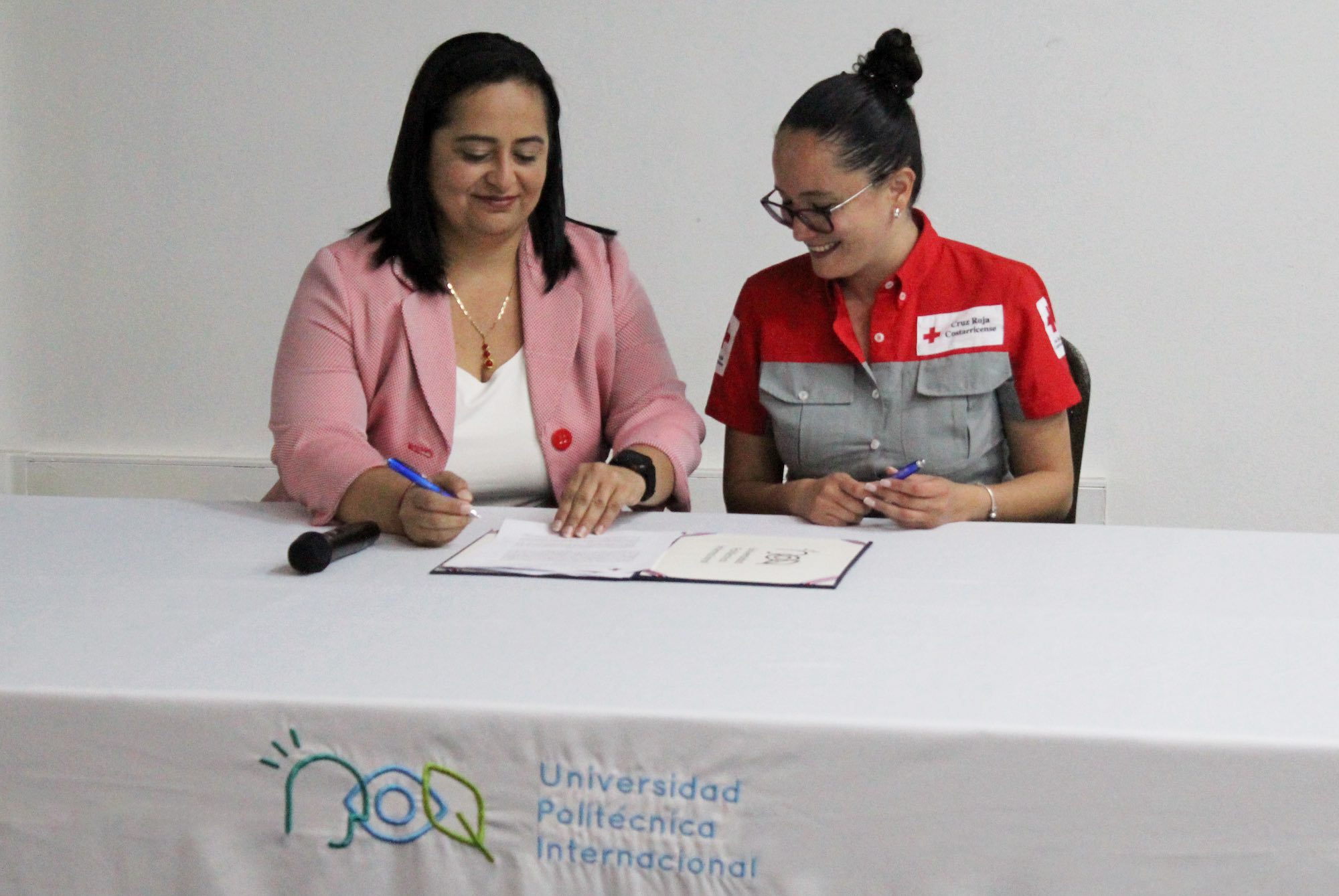 Universidad Politécnica Internacional becará con un 50% del costo de la carrera a los cruzrojistas que deseen estudiar