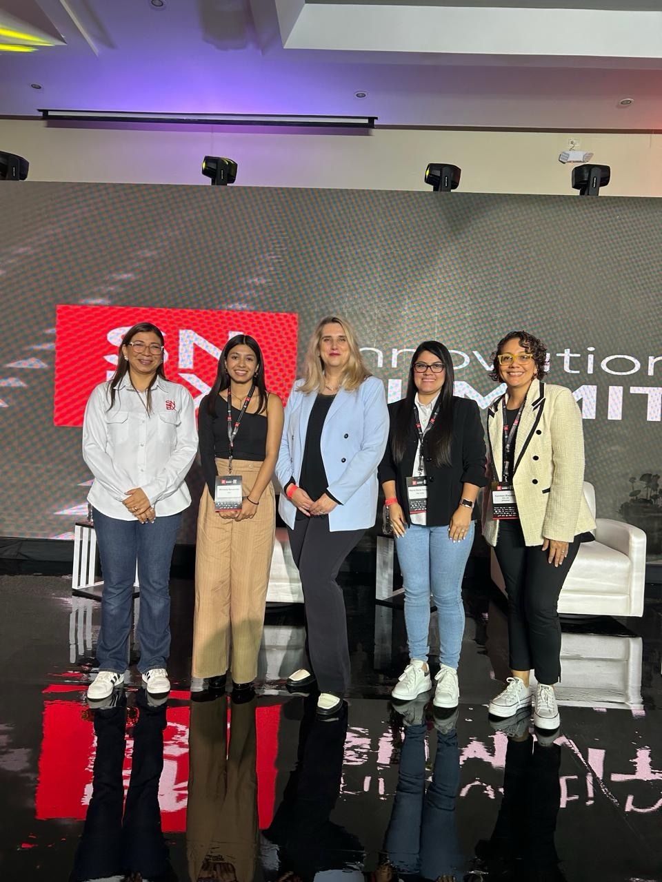 SNBX Innovation Summit 2025 fue un éxito