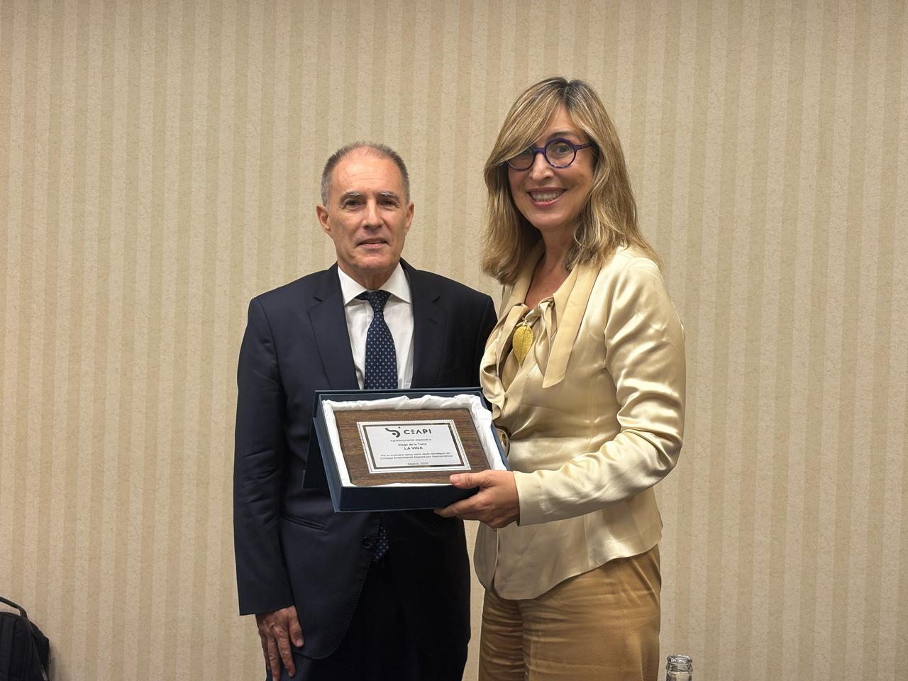 CEAPI celebra sus diez años en Perú y reconoce la labor de Diego de la Torre, que se incorporará a su Junta Directiva