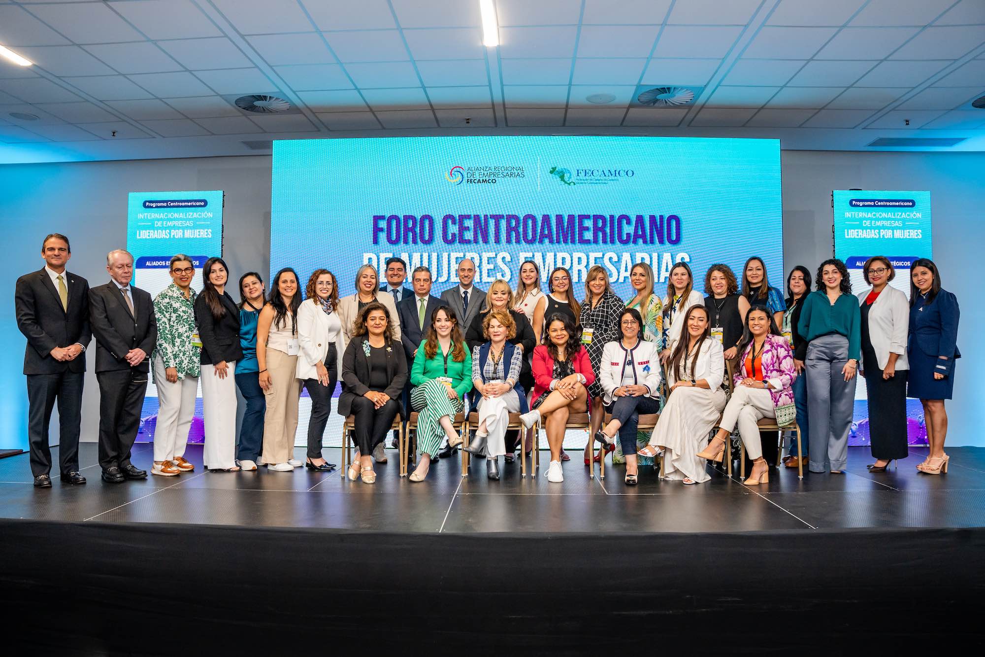 BAC y FECAMCO impulsan a mujeres centroamericanas a través del Programa Centroamericano para la Internacionalización
