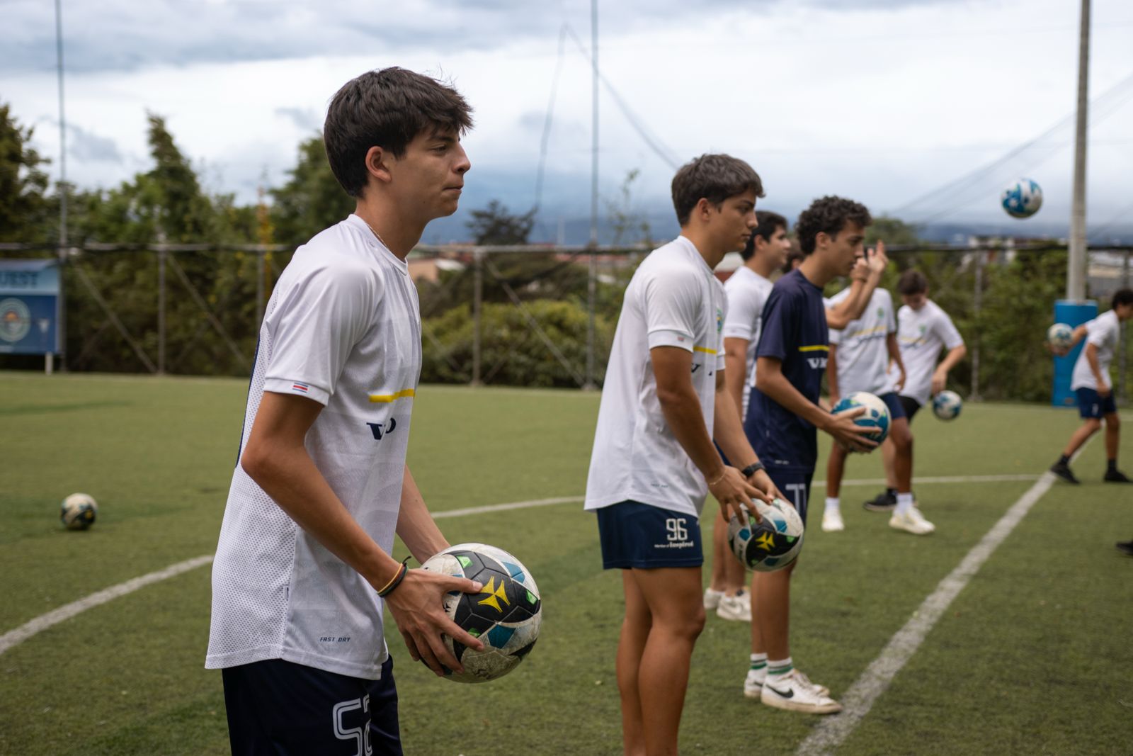 Expertos recomiendan el deporte en la educación para moldear el carácter, la disciplina y el bienestar de los niños y jóvenes