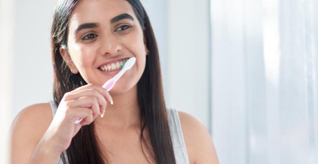 Esta sería la manera correcta de cepillarse los dientes