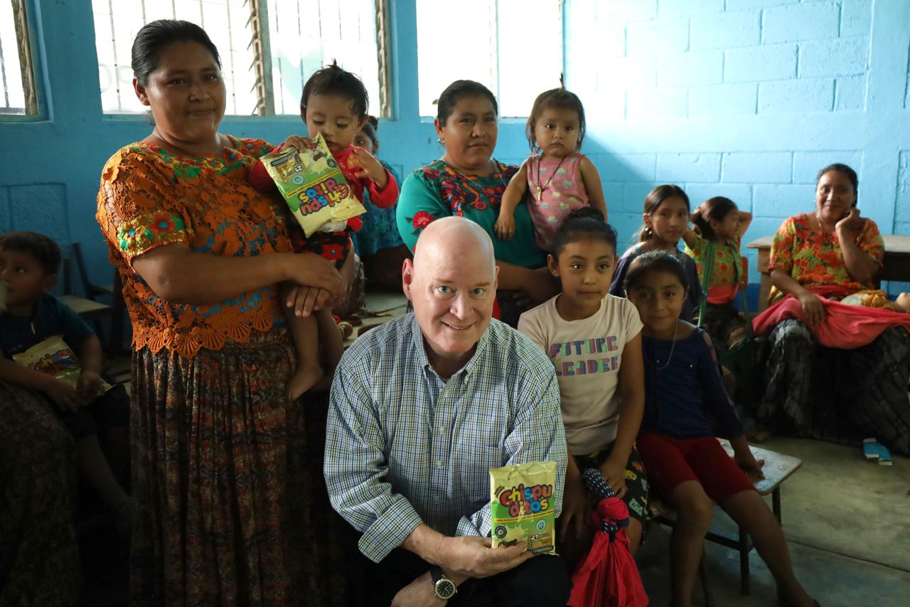 Tim Mathile, presidente del Instituto Mathile detalla la lucha contra la desnutrición infantil en Guatemala