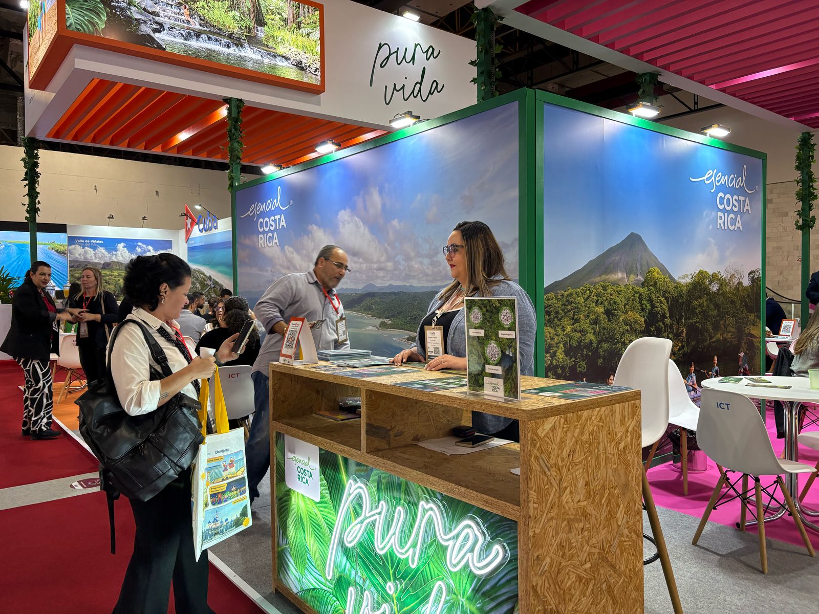 Costa Rica promueve en la feria WTM Latinoamérica la llegada de más turistas brasileños al país