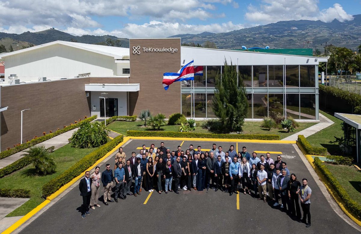 TeKnowledge lanza nuevos servicios de tecnología con enfoque AI-First para acelerar la transformación empresarial