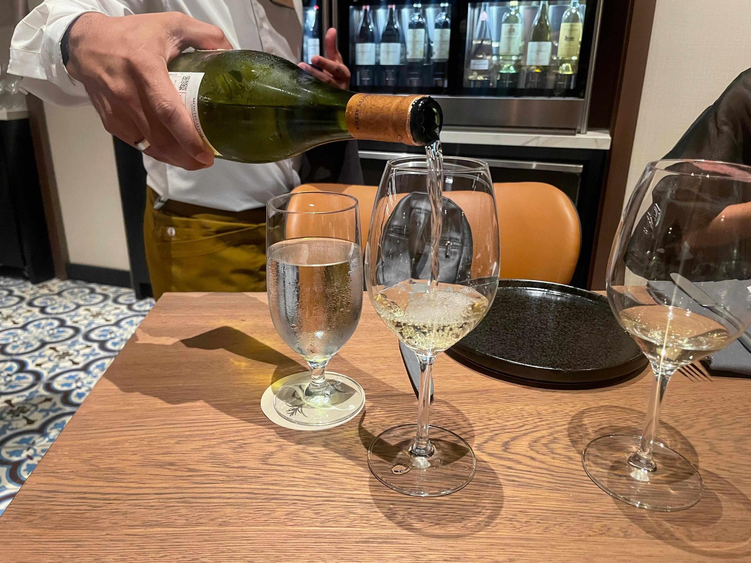 Hyatt Regency Panamá City inaugura Belisario: Una casa de vinos que rinde tributo al legado panameño