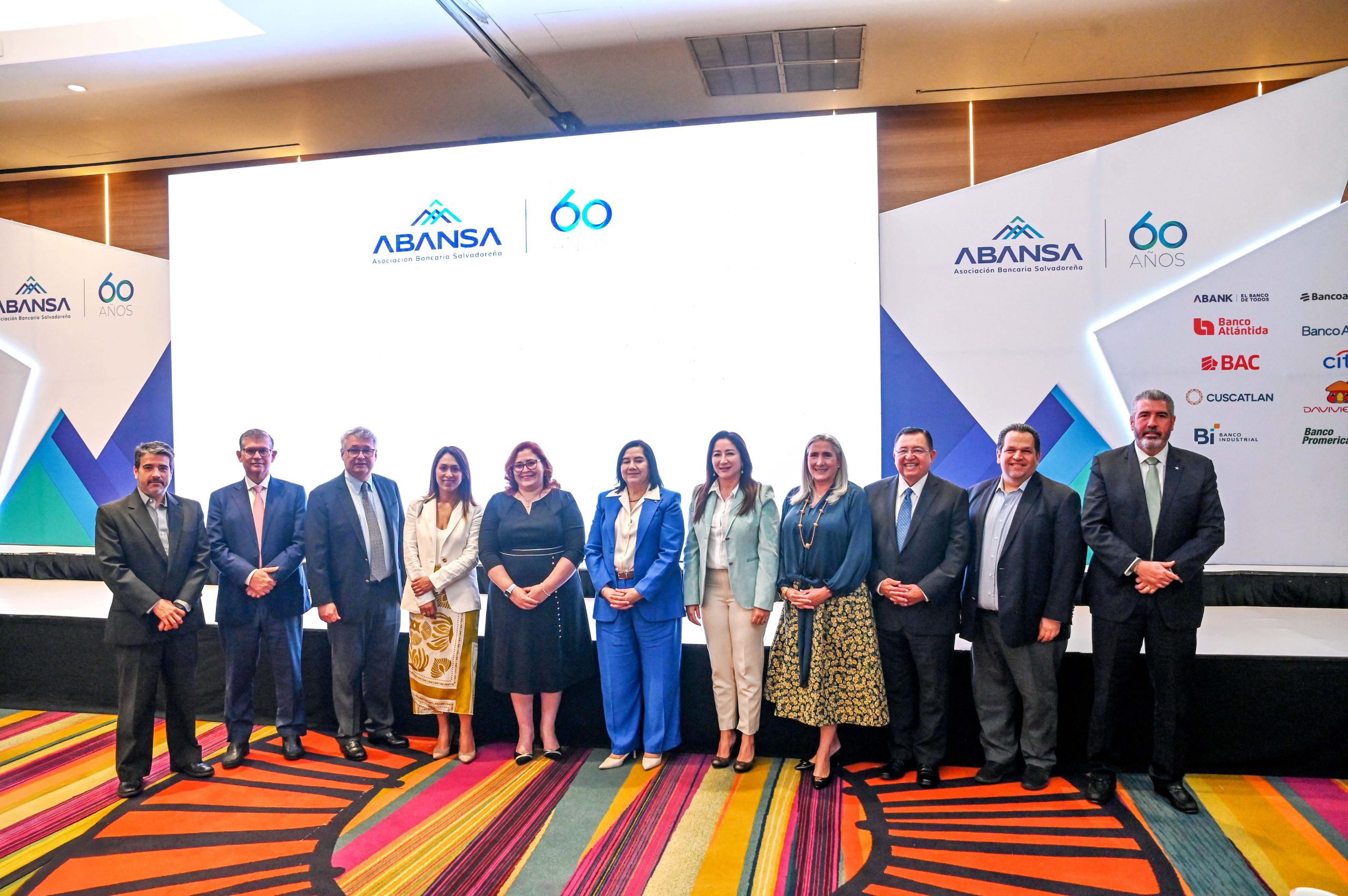 Conmemoración del 60 Aniversario de fundación de ABANSA, denominado: «Banca que transforma»