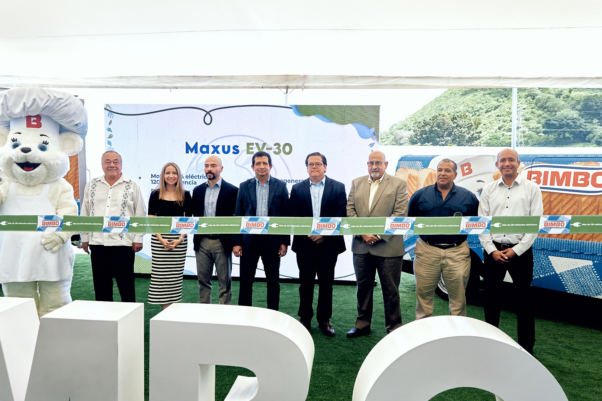 Bimbo lidera la movilidad sostenible en El Salvador con su nueva flotilla de vehículos eléctricos
