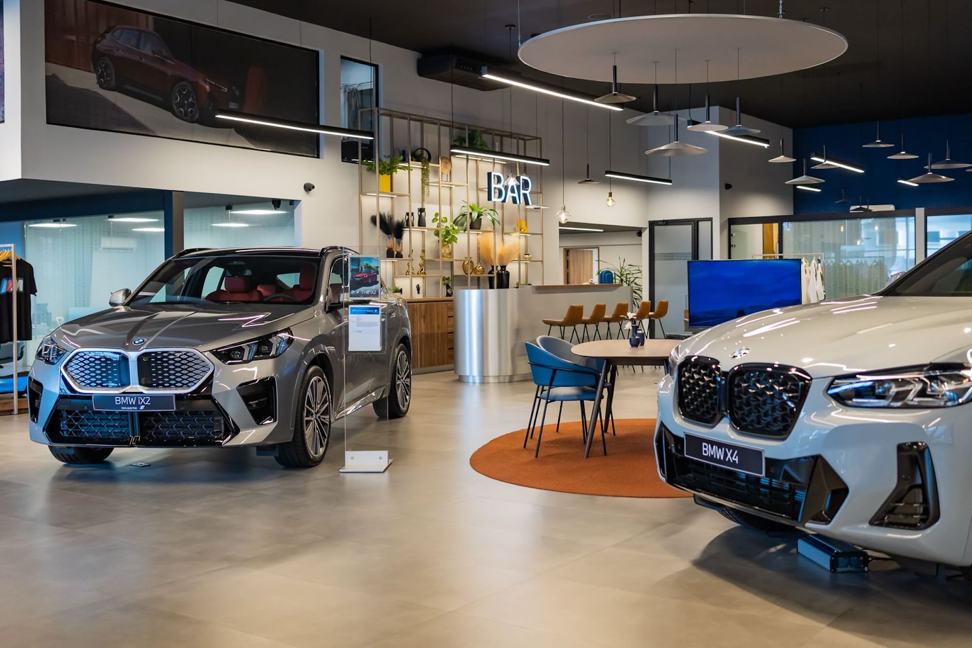 BMW lidera el mercado premium y MINI registra el mayor crecimiento del semestre de 2025